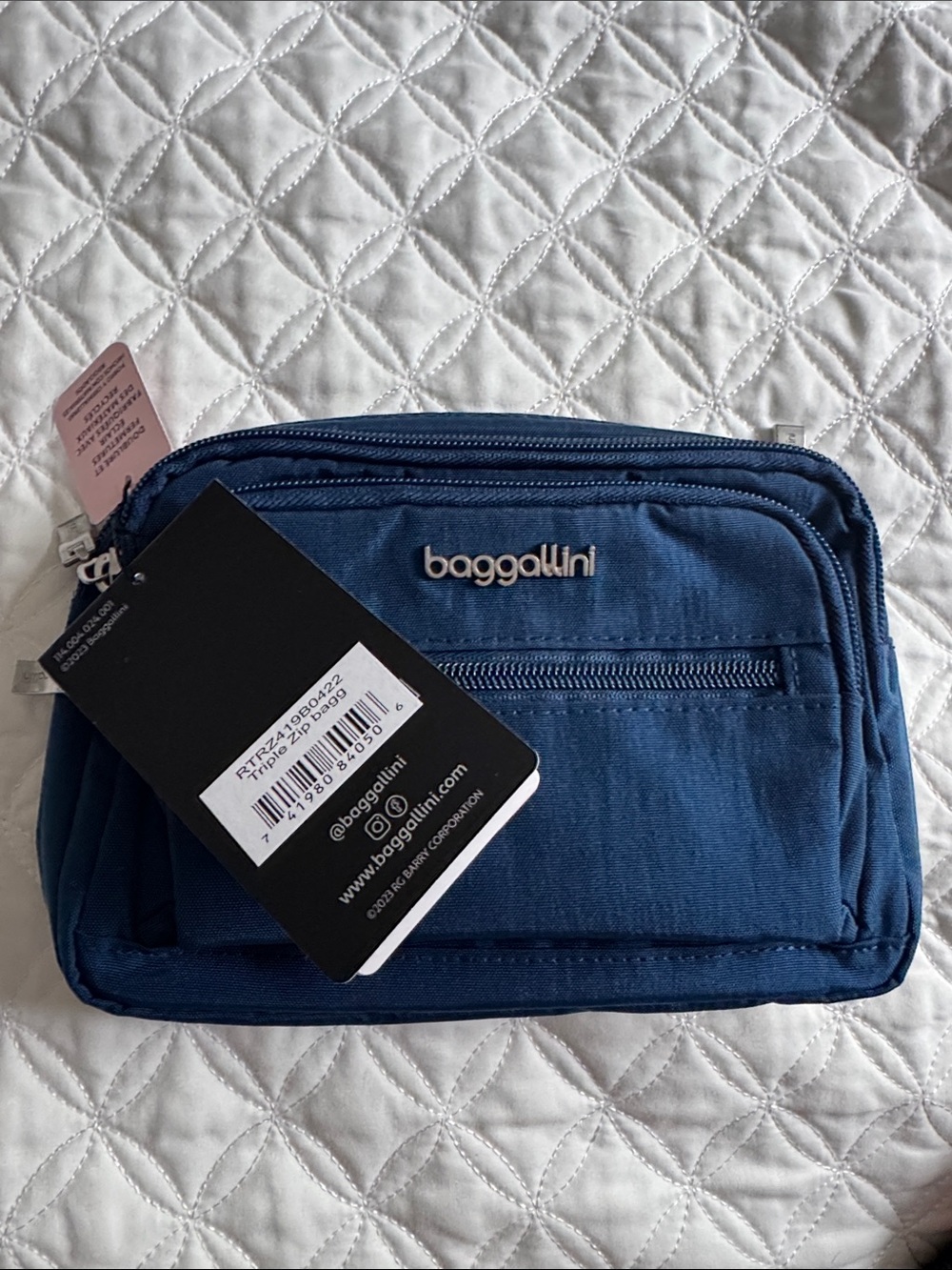 Baggallini Pacific (navy blue) Triple Zip Bagg NWT only out of package for pics - Picture 12 of 13